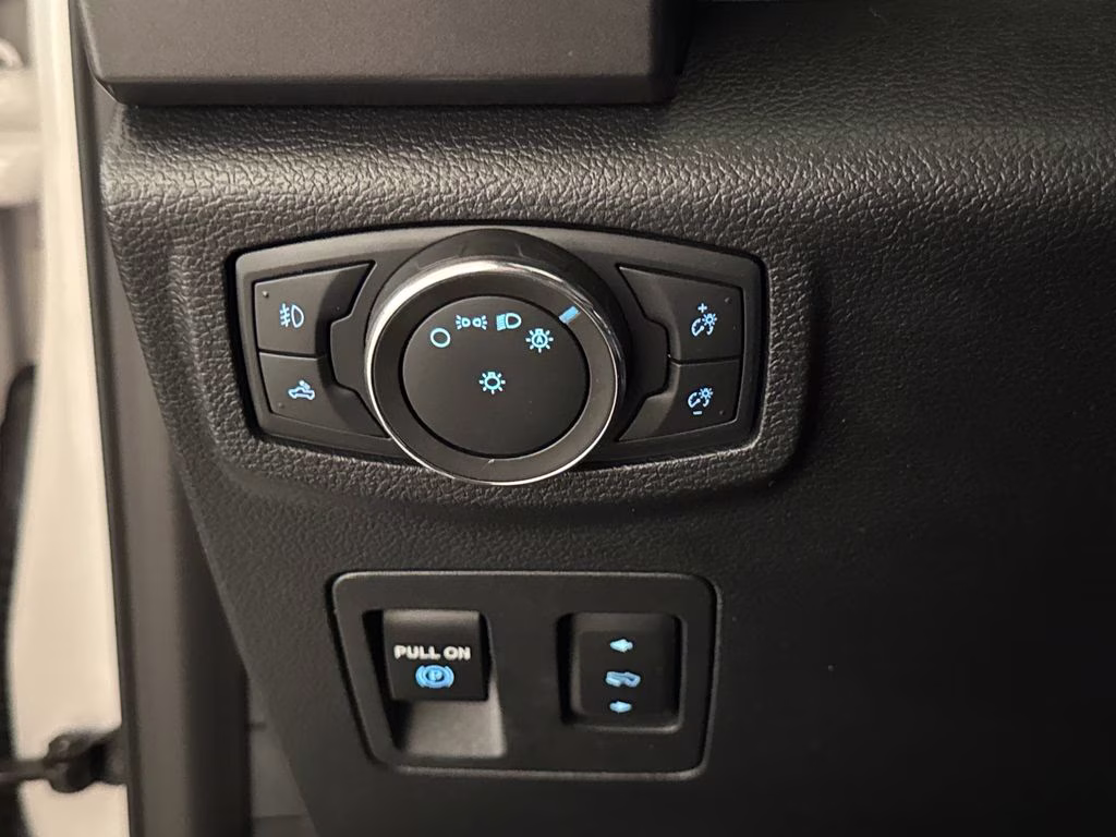 2020 Oxford White Ford F-150 XLT RWD Truck