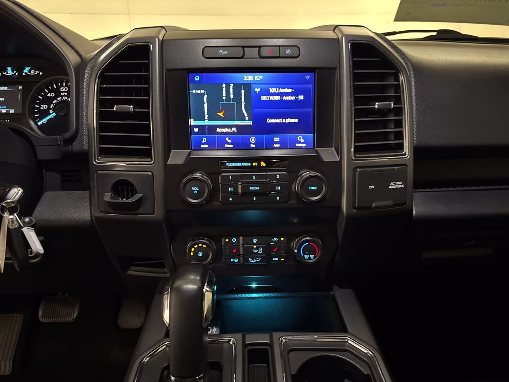 2020 Oxford White Ford F-150 XLT RWD Truck