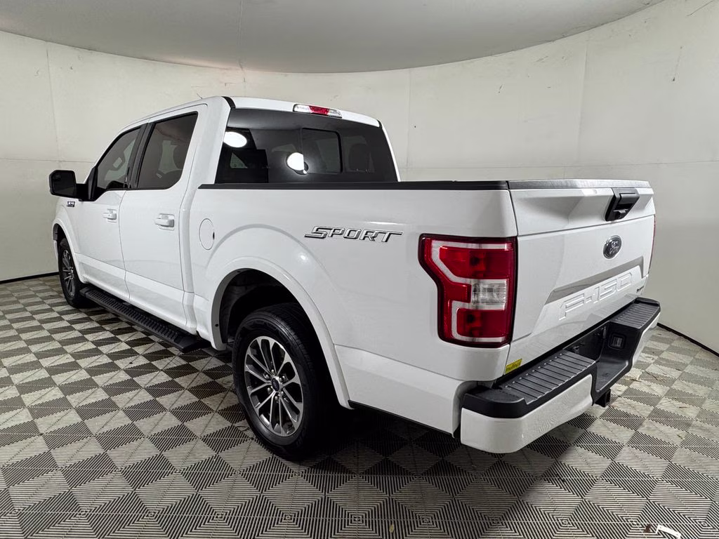 2020 Oxford White Ford F-150 XLT RWD Truck