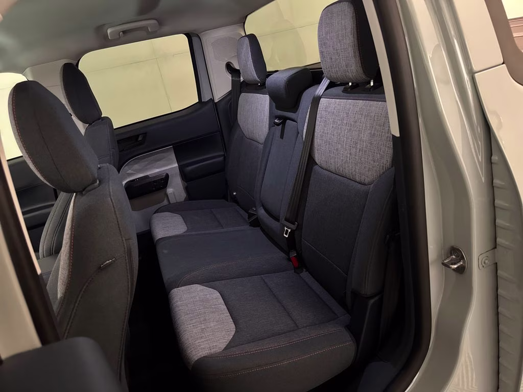 2023 Cactus Gray Ford Maverick XLT FWD Truck