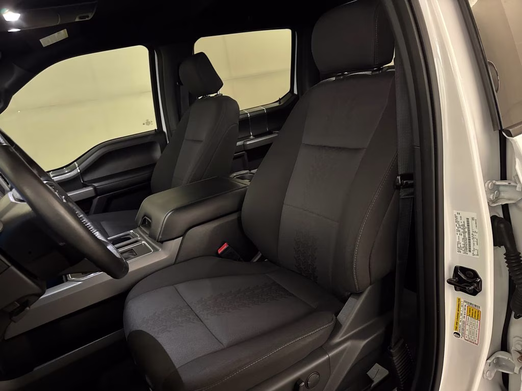 2020 Oxford White Ford F-150 XLT RWD Truck