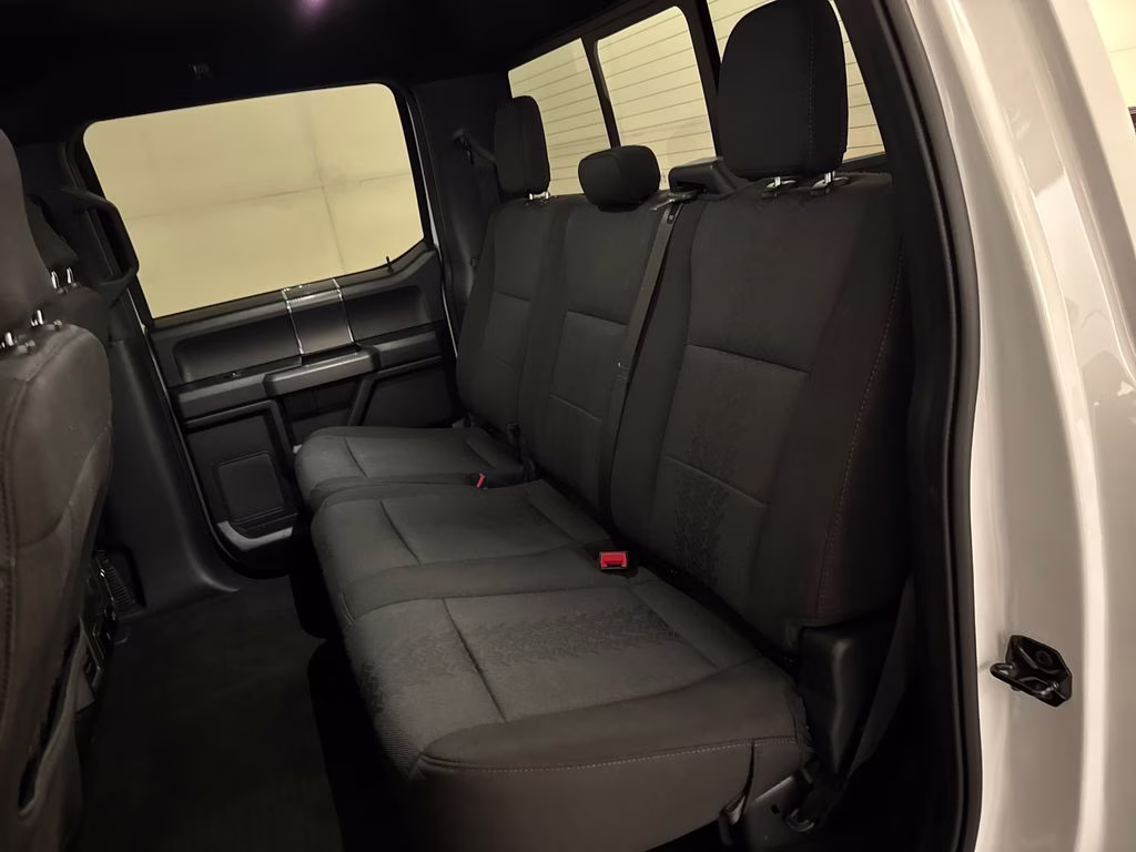 2020 Oxford White Ford F-150 XLT RWD Truck