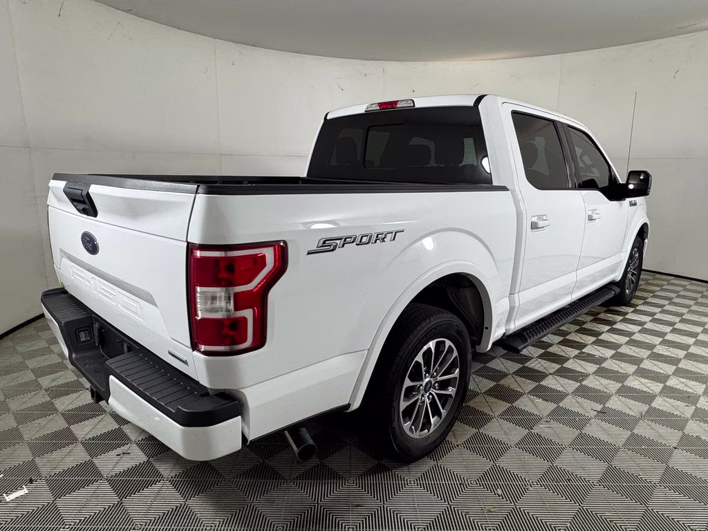 2020 Oxford White Ford F-150 XLT RWD Truck