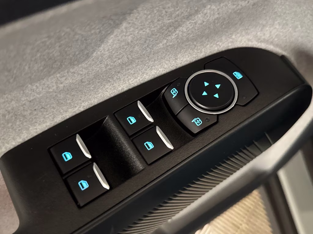 2023 Cactus Gray Ford Maverick XLT FWD Truck