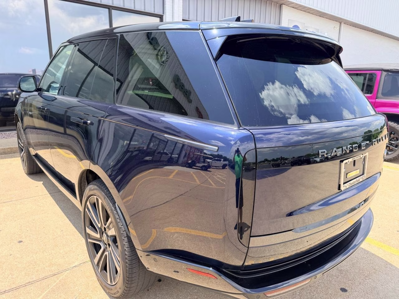 2023 Constellation Blue SV Bespoke Ult Met Gloss Land Rover Range Rover SE AWD SUV