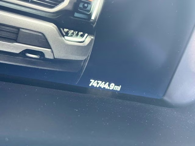 2022 White Ford F-150 4X4 Truck