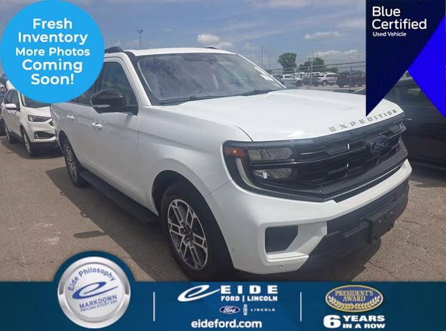2025 Oxford White Ford Expedition Max Active 4X4 SUV