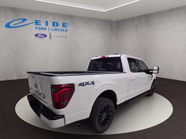 2025 Star White Metallic Tri-Coat Ford F-150 Lariat 4X4 Truck