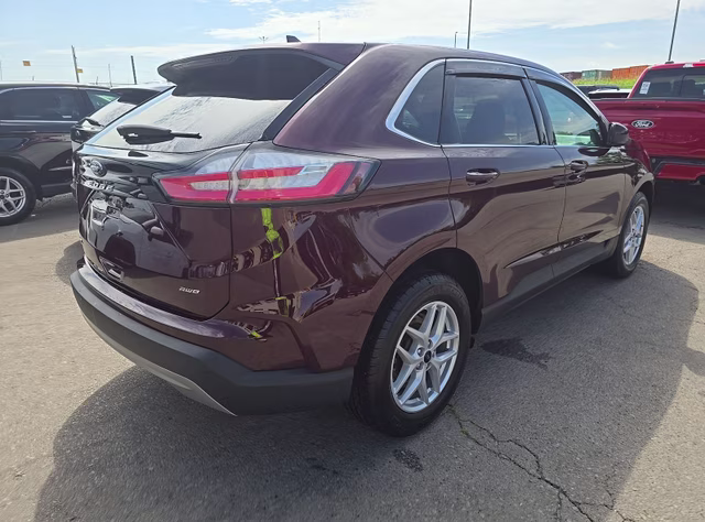 2024 Burgundy Velvet Metallic Tinted Clearcoat Ford Edge SEL AWD SUV