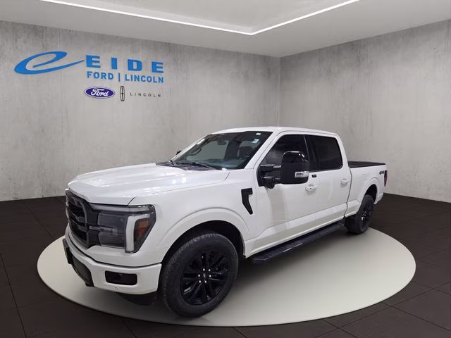 2025 Star White Metallic Tri-Coat Ford F-150 Lariat 4X4 Truck