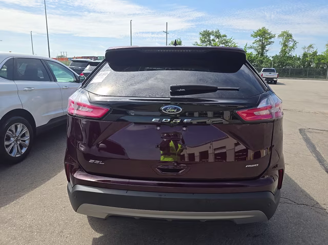 2024 Burgundy Velvet Metallic Tinted Clearcoat Ford Edge SEL AWD SUV