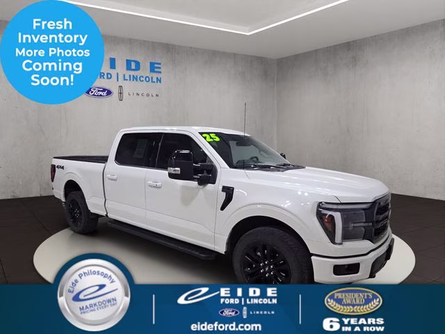 2025 Star White Metallic Tri-Coat Ford F-150 Lariat 4X4 Truck