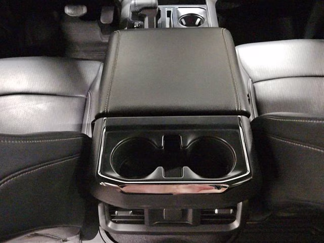 2025 Star White Metallic Tri-Coat Ford F-150 Lariat 4X4 Truck