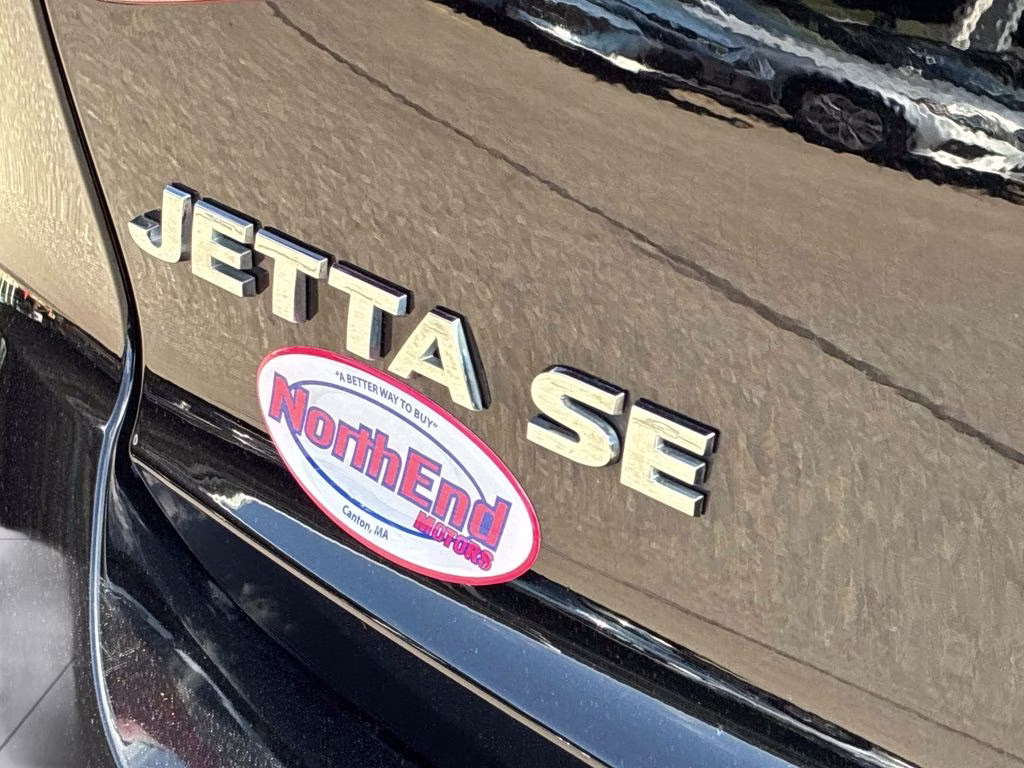 2017 Black Volkswagen Jetta 1.4T SE FWD Sedan