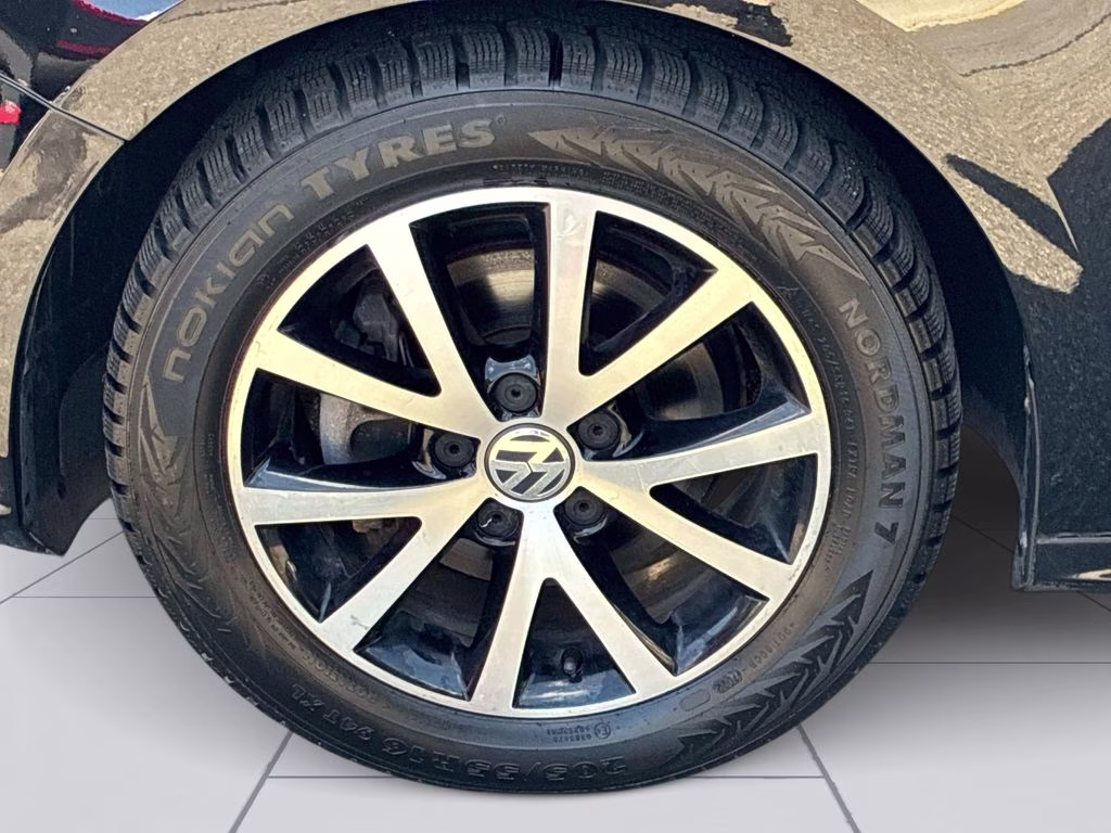 2017 Black Volkswagen Jetta 1.4T SE FWD Sedan