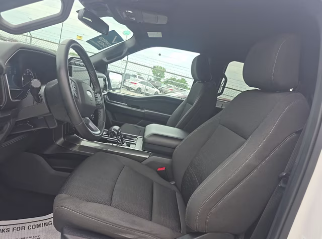 2023 Oxford White Ford F-150 XLT 4X4 Truck