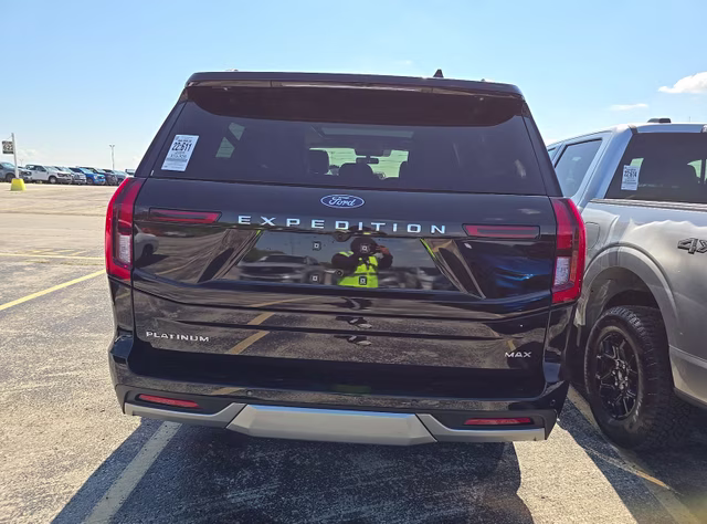 2025 Agate Black Metallic Ford Expedition Max Platinum 4X4 SUV