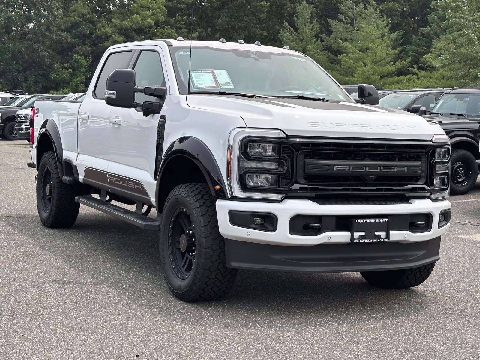 2026 Oxford White Ford Super Duty F-250 SRW Lariat Roush 4X4 Truck