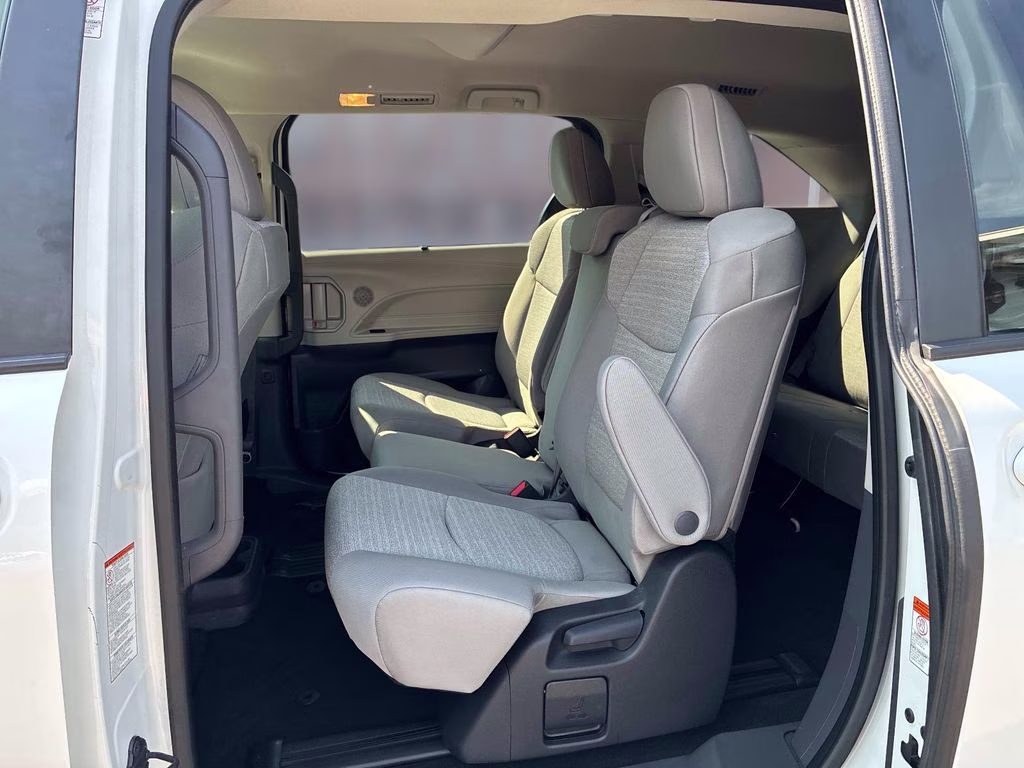 2023 Ice Toyota Sienna LE FWD Van
