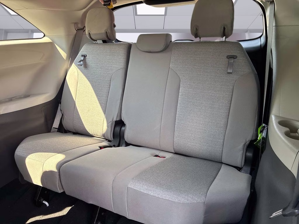 2023 Ice Toyota Sienna LE FWD Van