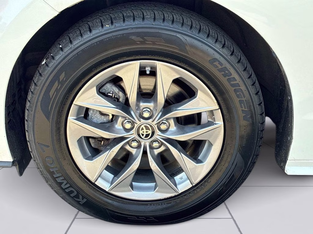 2023 Ice Toyota Sienna LE FWD Van