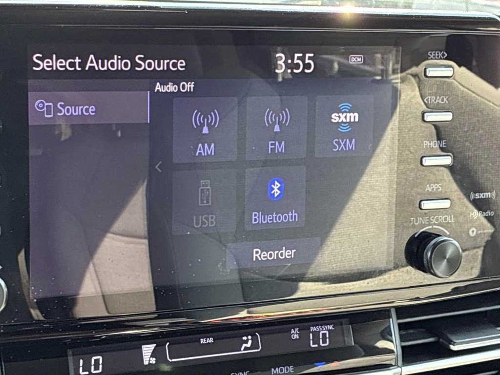 2023 Ice Toyota Sienna LE FWD Van