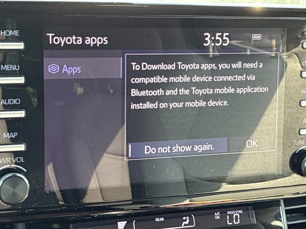 2023 Ice Toyota Sienna LE FWD Van