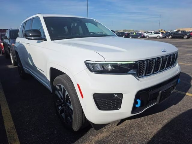 2022 Bright White Clearcoat Jeep Grand Cherokee Overland 4xe 4X4 SUV