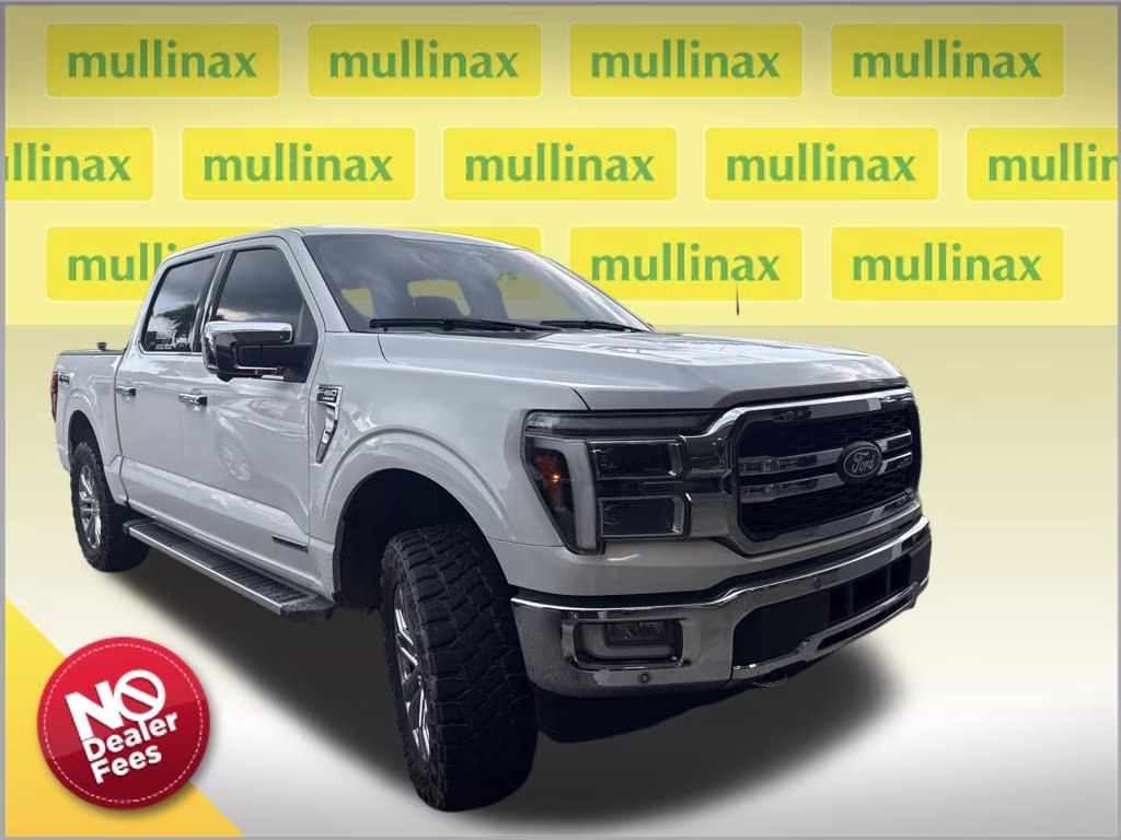 2024 Star White Metallic Tri-Coat Ford F-150 Lariat 4X4 Truck