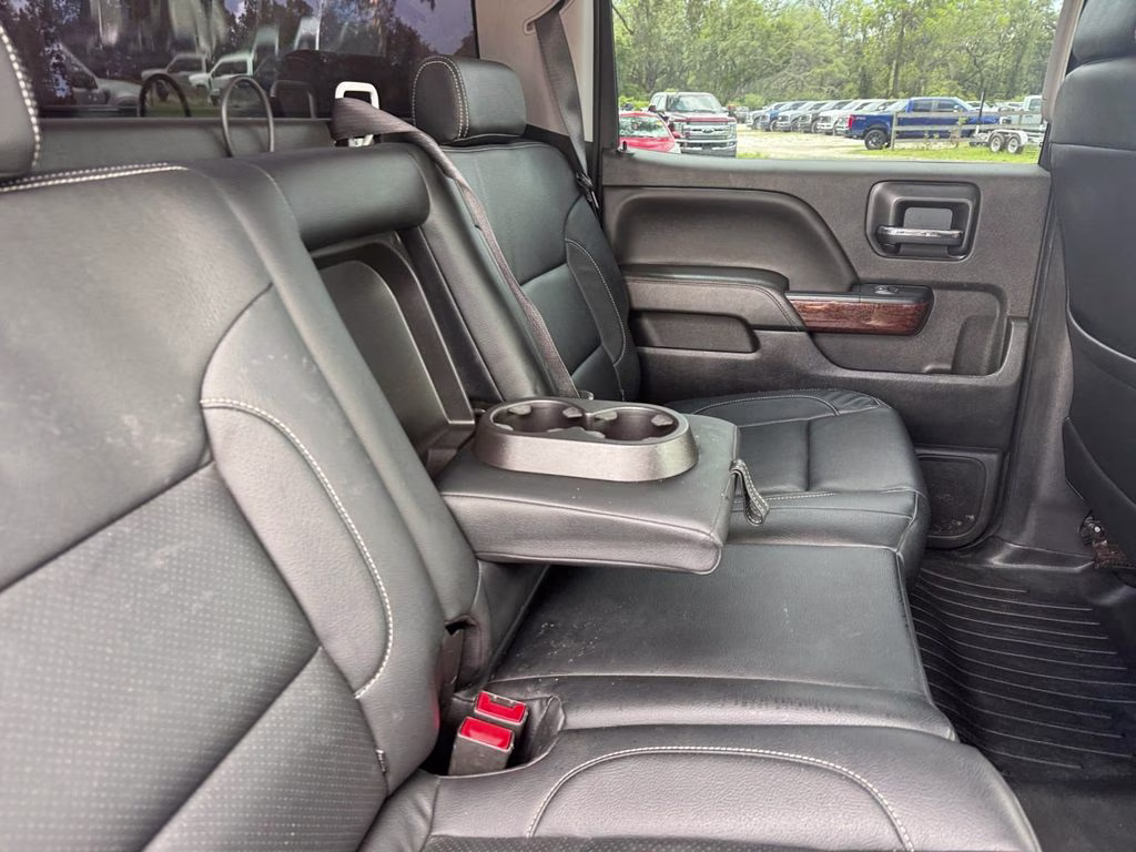 2018 White GMC Sierra 1500 SLE 4X4 Truck
