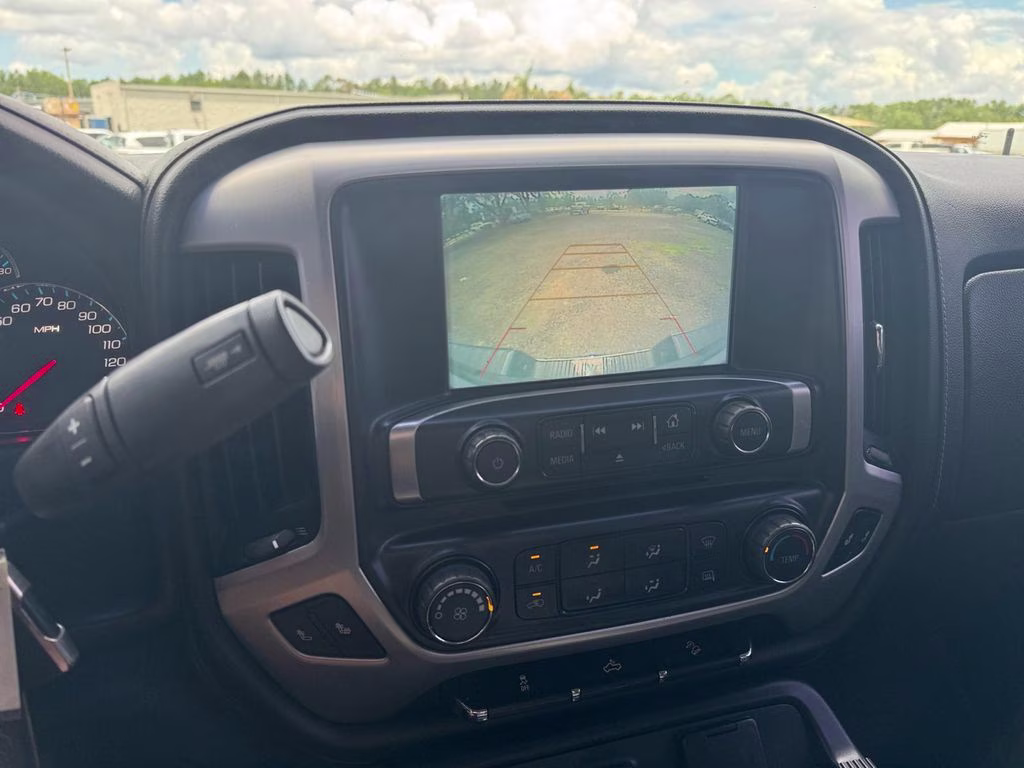 2018 White GMC Sierra 1500 SLE 4X4 Truck