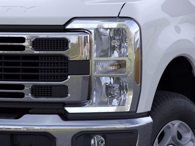 2026 Oxford White Ford Super Duty F-250 SRW XLT 4X4 Truck