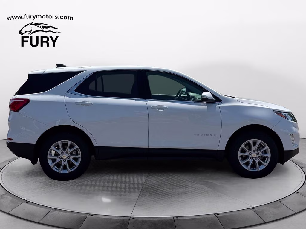 Used 2019 Chevrolet Equinox LT with VIN 3GNAXUEV1KS670882 for sale in Forest Lake, Minnesota