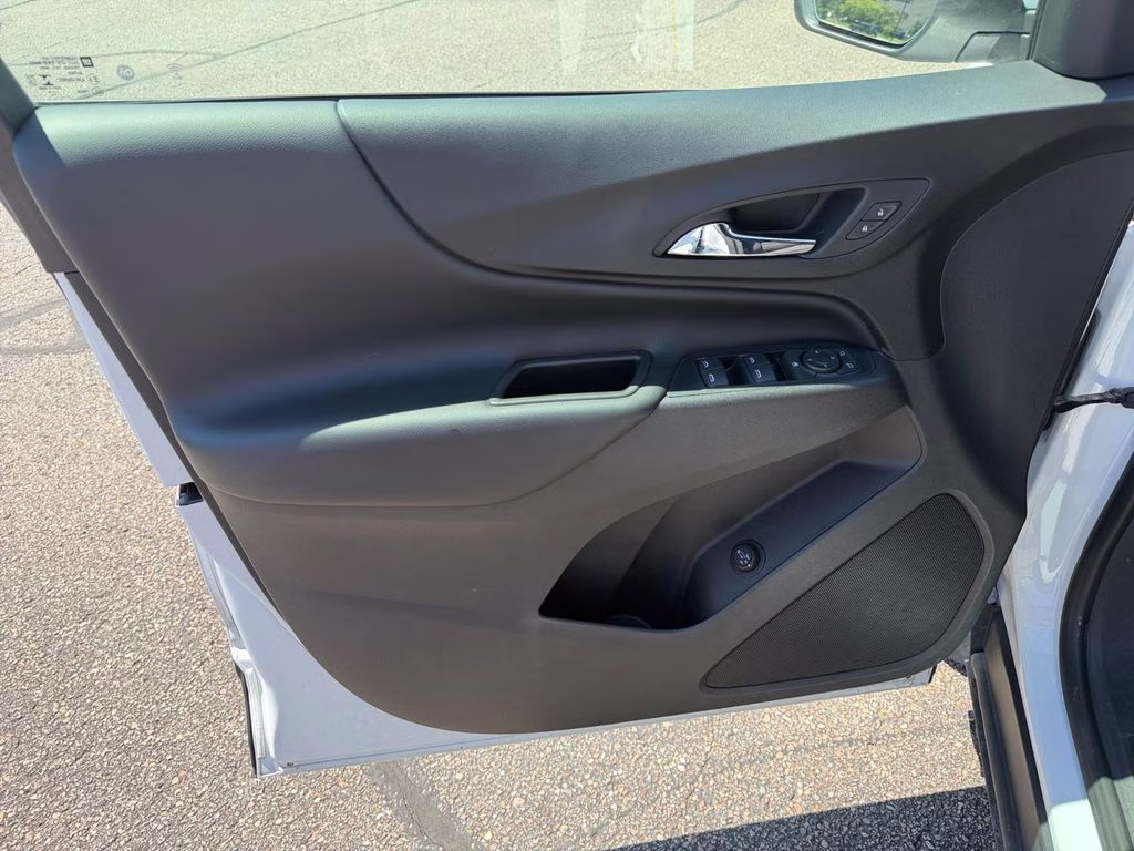 2019 Summit White Chevrolet Equinox LT w/Driver Confidence & Convenience Pkg AWD SUV