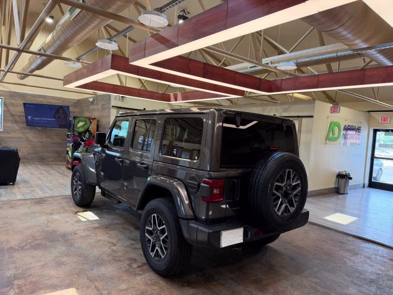 2026 Jeep Wrangler 4 Door Sahara Sport Utility 4D 4X4