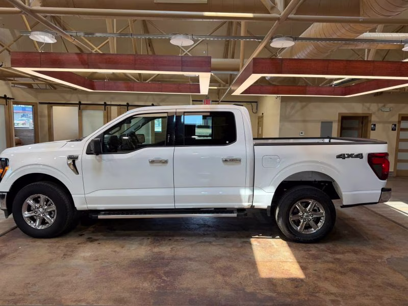 2024 Ford F150 SuperCrew Cab XLT Pickup 4D 6 1/2 ft 4X4