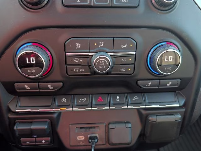 2020 Northsky Blue Metallic Chevrolet Silverado 1500 LT 4X4 Truck