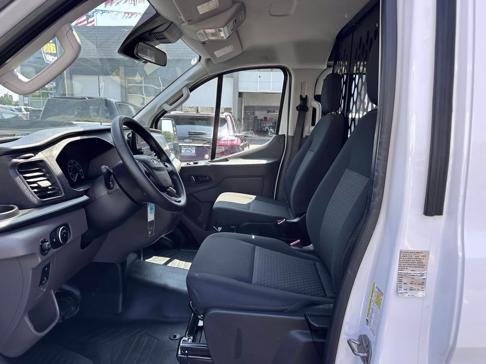 2025 Oxford White Ford Transit Cargo Van T-250 130 Low Rf 9070 GVWR RWD RWD Van
