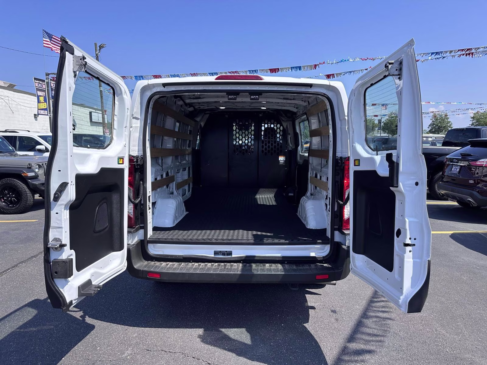 2025 Oxford White Ford Transit Cargo Van T-250 130 Low Rf 9070 GVWR RWD RWD Van