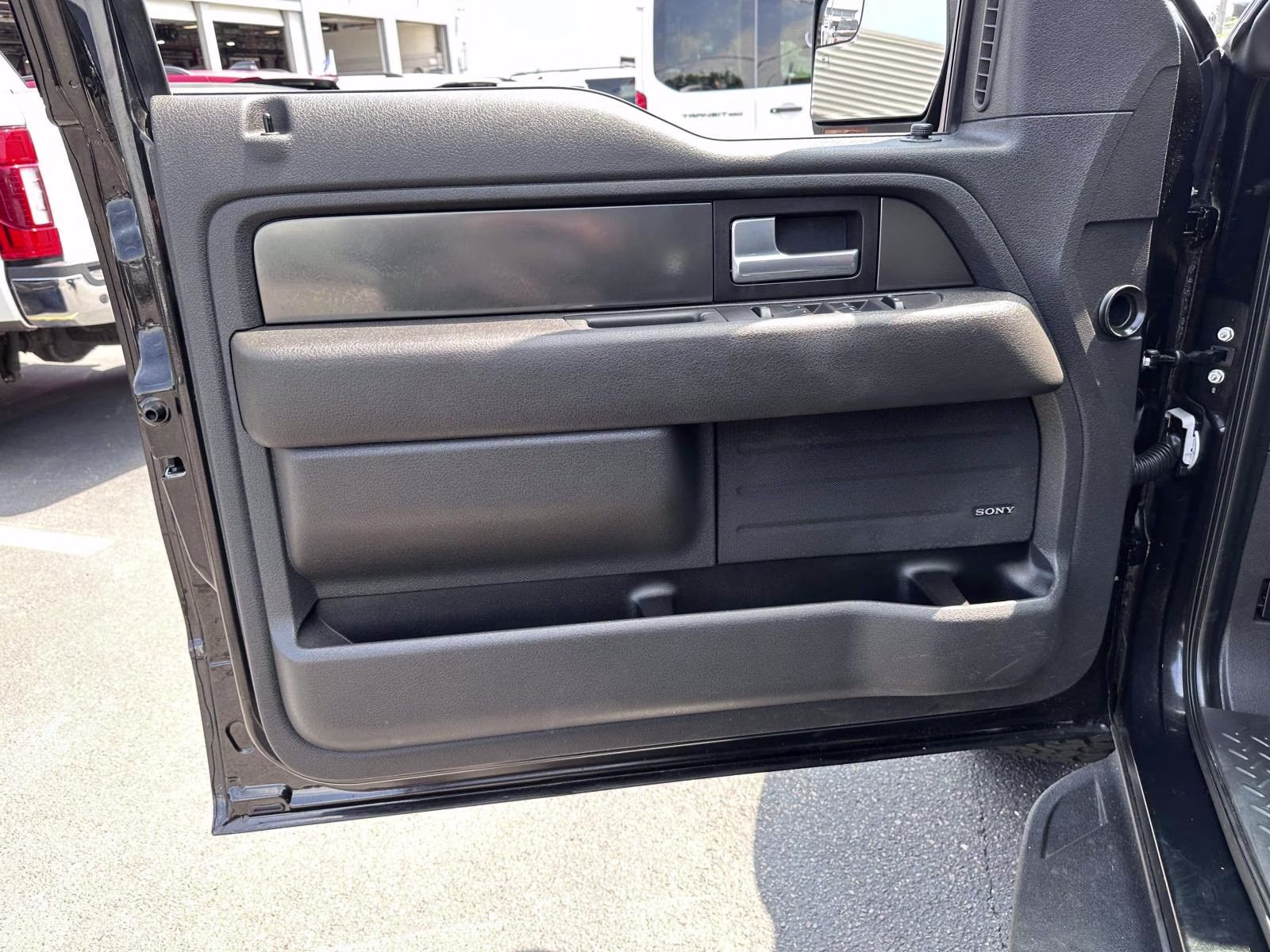 2014 Tuxedo Black Metallic Ford F-150 4WD SuperCab 133 SVT Raptor 4X4 Truck