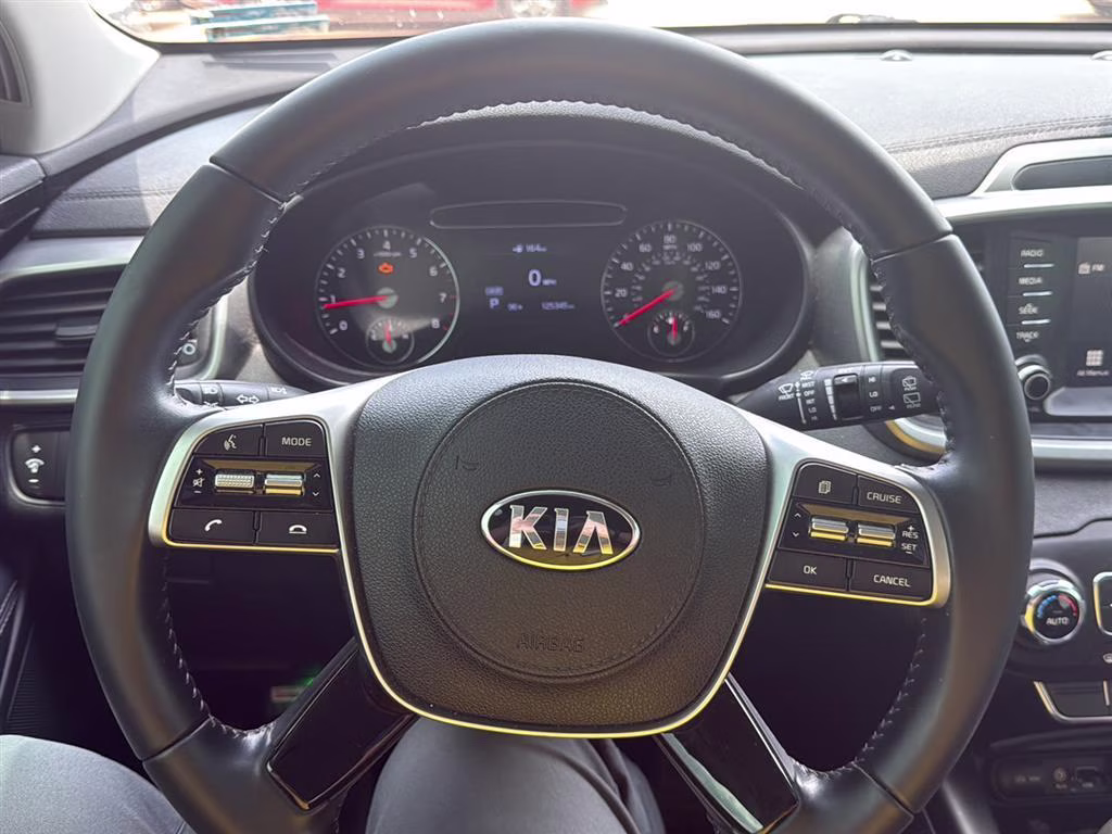 2020 Gravity Grey Kia Sorento S V6 FWD SUV