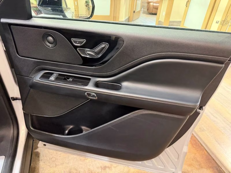 2025 Lincoln Aviator Premiere Sport Utility 4D AWD