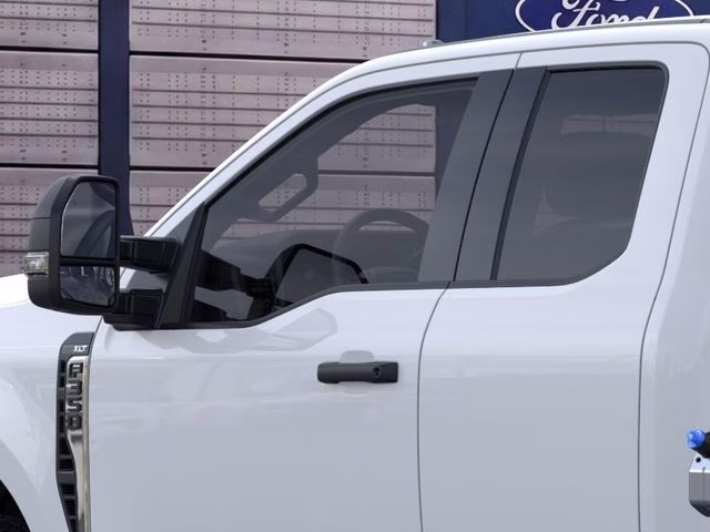 2026 Oxford White Ford Super Duty F-350 SRW XLT 168 WB 4X4 Chassis