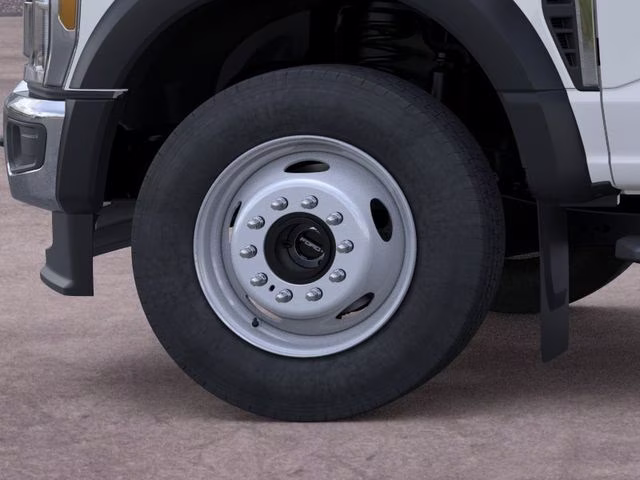 2026 Oxford White Ford F-600SD XLT 145 WB 4X4 Chassis