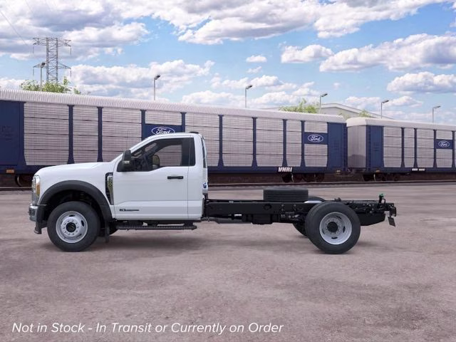 2026 Oxford White Ford F-600SD XLT 145 WB 4X4 Chassis