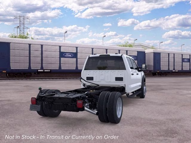 2026 Oxford White Ford Super Duty F-550 DRW XLT DRW 4X4 Chassis