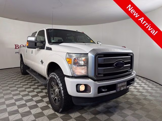 2015 White Platinum Metallic Tri-Coat Ford Super Duty F-250 SRW Platinum 4X4 Truck