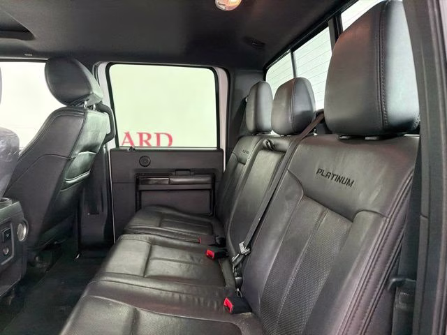 2015 White Platinum Metallic Tri-Coat Ford Super Duty F-250 SRW Platinum 4X4 Truck