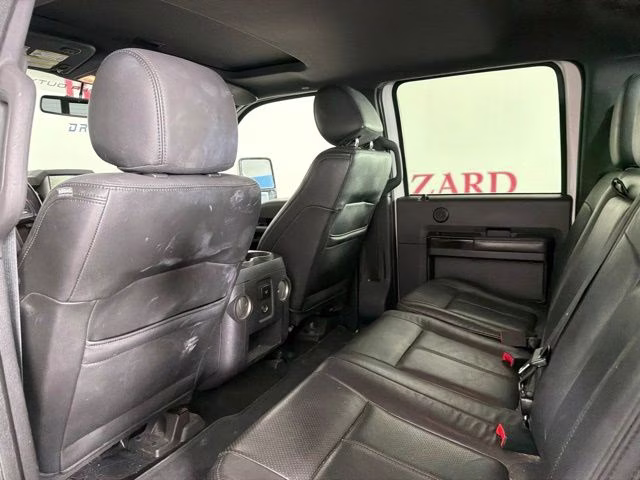 2015 White Platinum Metallic Tri-Coat Ford Super Duty F-250 SRW Platinum 4X4 Truck