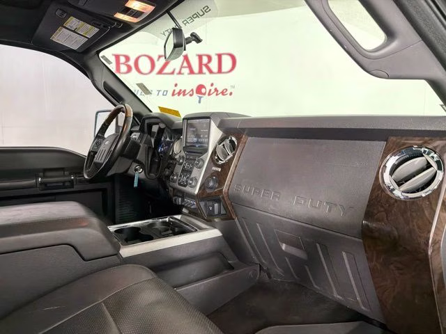 2015 White Platinum Metallic Tri-Coat Ford Super Duty F-250 SRW Platinum 4X4 Truck